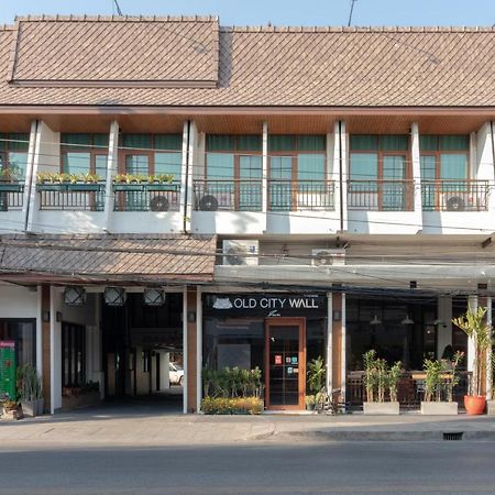 The Old City Wall Inn Chiang Mai Exterior foto