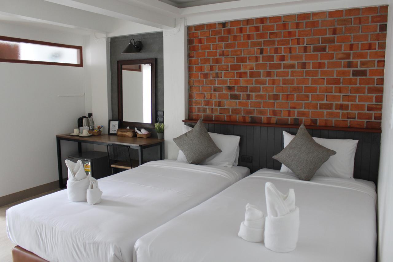 The Old City Wall Inn Chiang Mai Habitación foto
